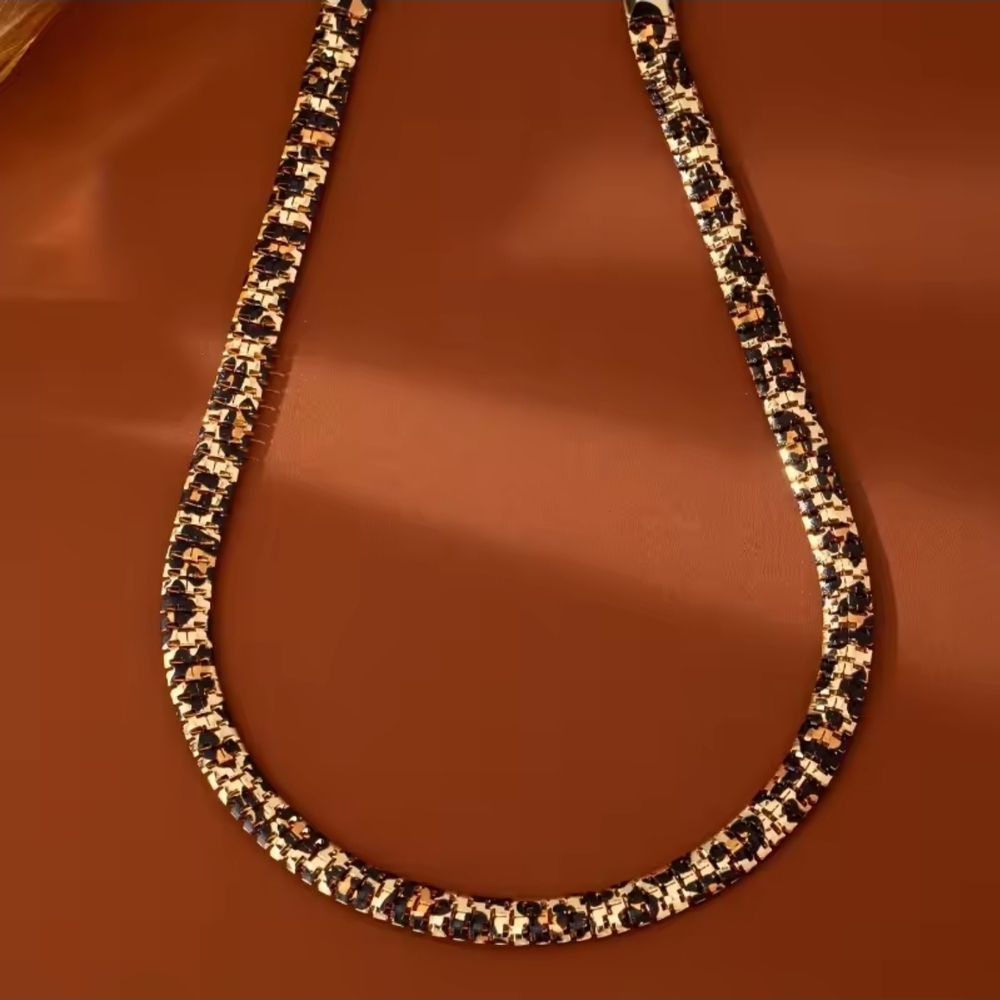Gold and Black Woven Chain Necklace - Picture 4 of 4